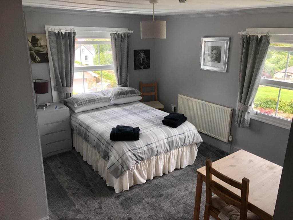 Double Room with Sea View room - Image 2