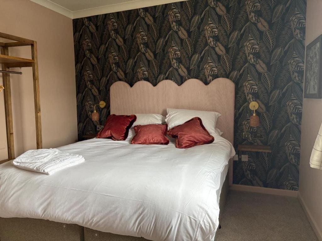 Deluxe King Room room - Image 1