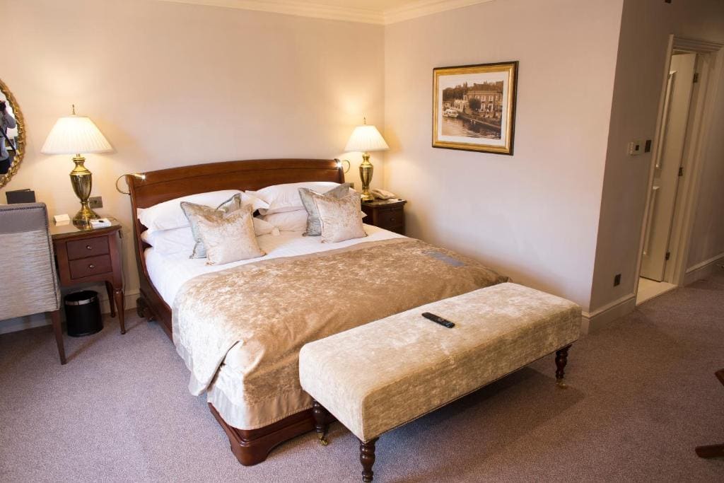 Deluxe Suite room - Image 3