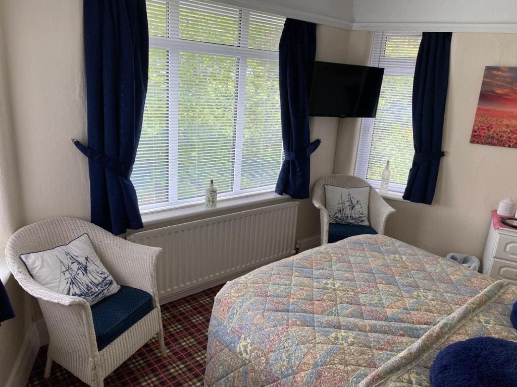 Double Room with Private Bathroom room - Image 3