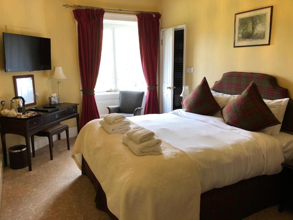 Double Room with Garden View room - Image 3