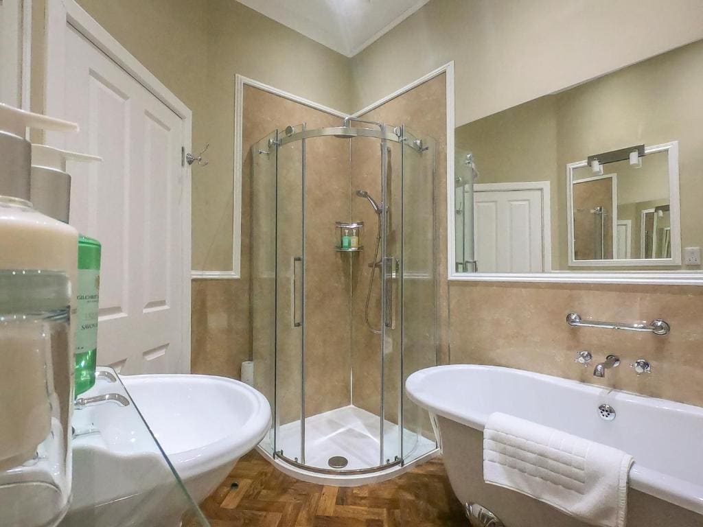 Superior Double Room room - Image 2