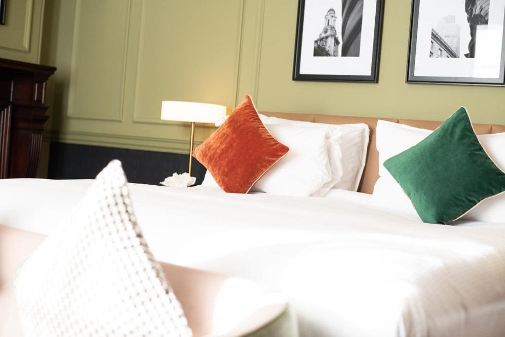 Deluxe Double or Twin Room room - Image 2