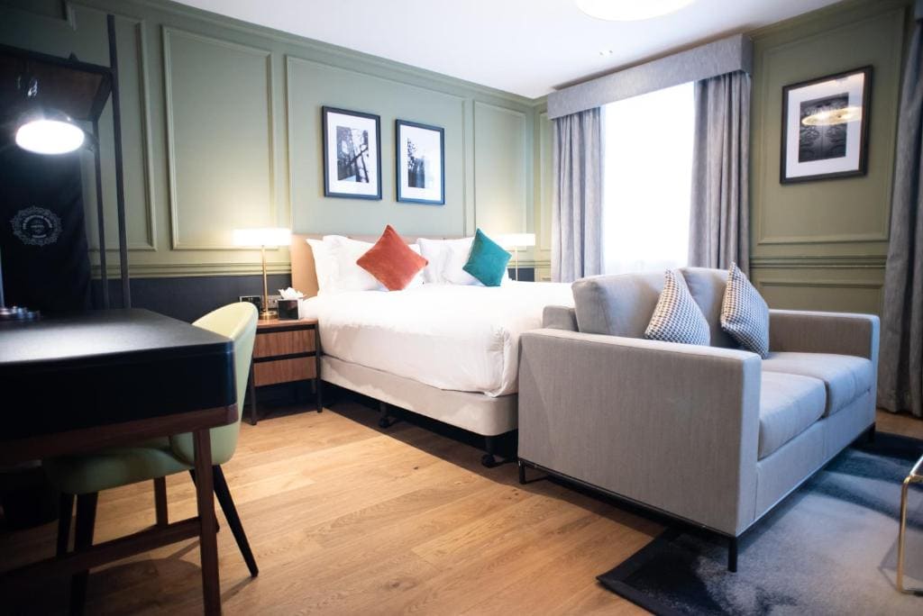 Superior King Room room - Image 1
