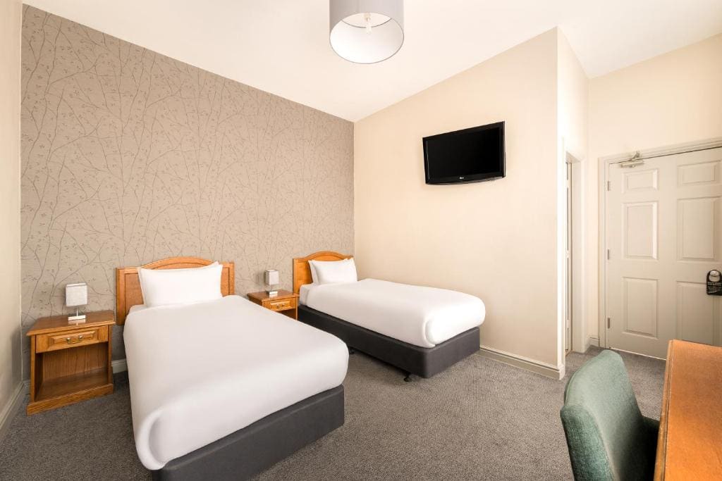 Twin Room room - Image 3