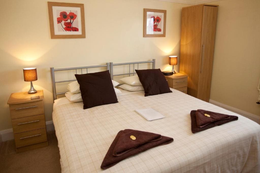 King Room room - Image 1