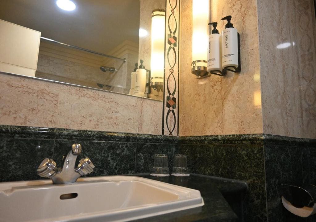 Standard Double Room room - Image 2