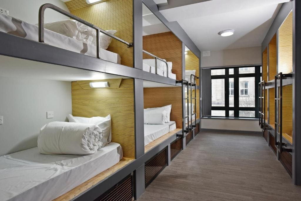 Bunk Bed in 12-bed Mixed Dormitory Room room - Image 3