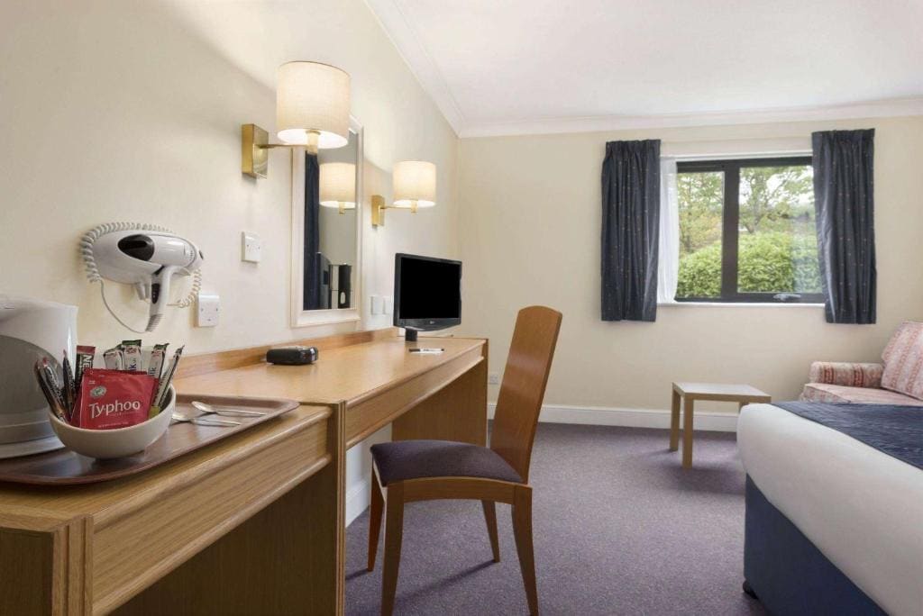 Double Room with Sofa Bed and Pull-out Bed room - Image 3