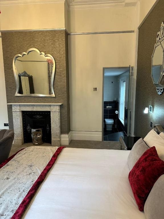 Large Executive Room room - Image 3