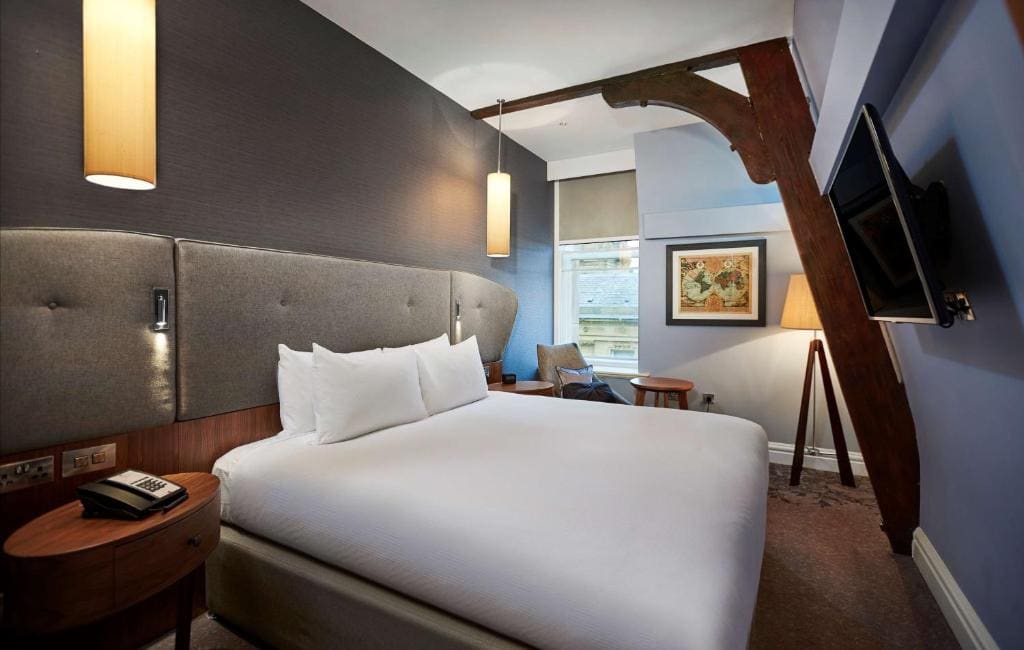 King Guest Room room - Image 2