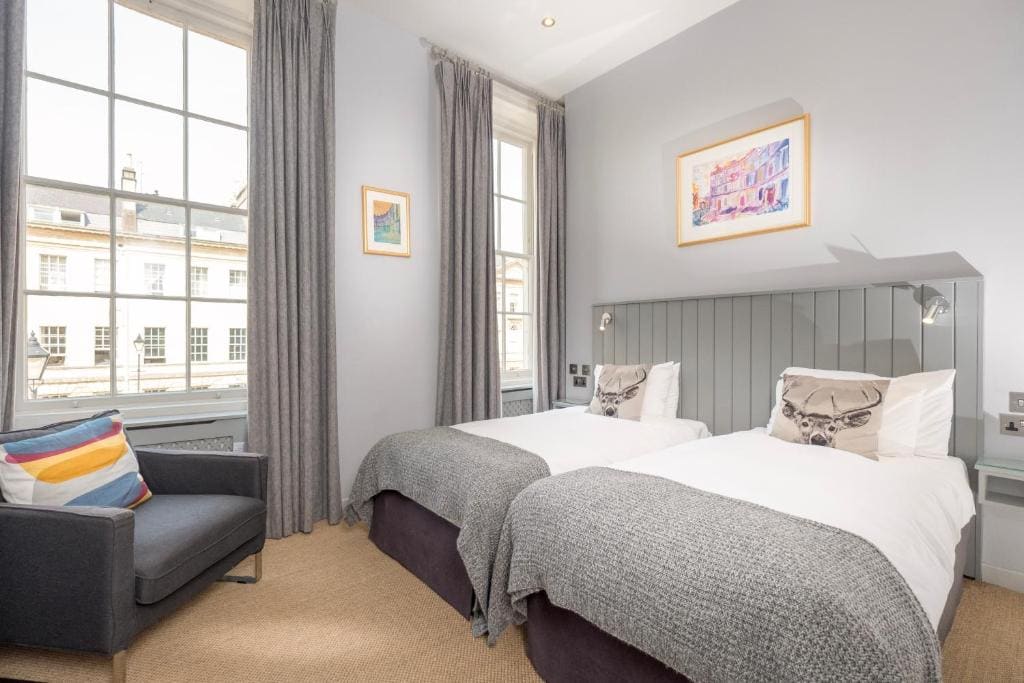 Large Twin Room room - Image 3