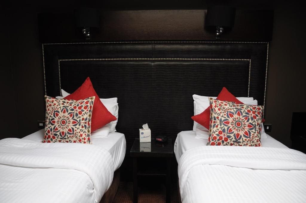 Standard Twin Room - Non-Smoking room - Image 2