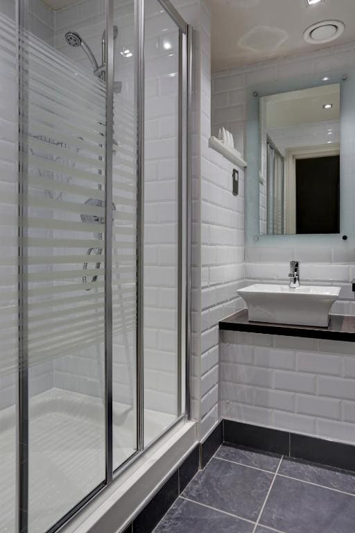 Superior Double Room - Non-Smoking room - Image 3