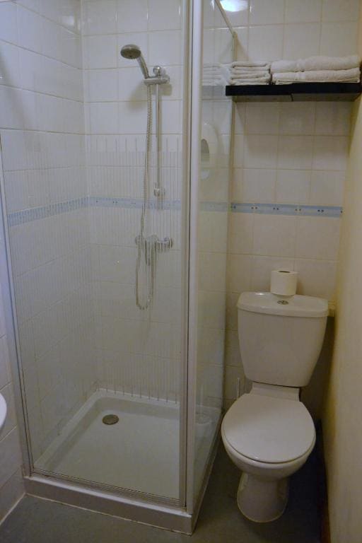 En Suite Double Room room - Image 2