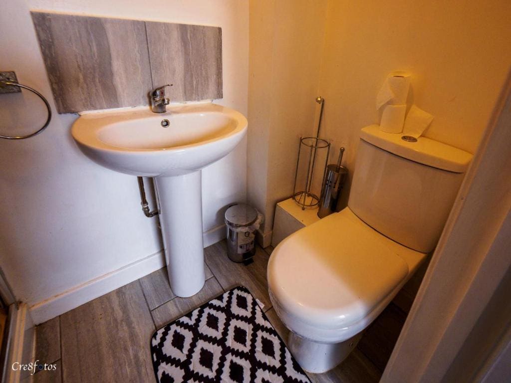 Double Room with Private Bathroom room - Image 3