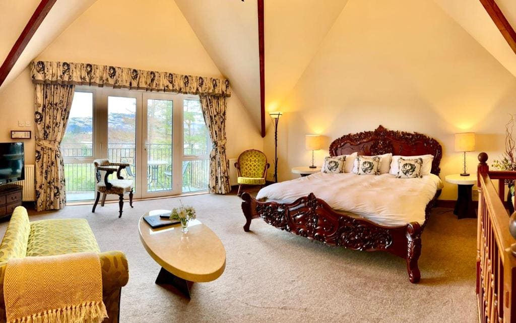 Deluxe Double Room with Balcony and Sea View room - Image 2