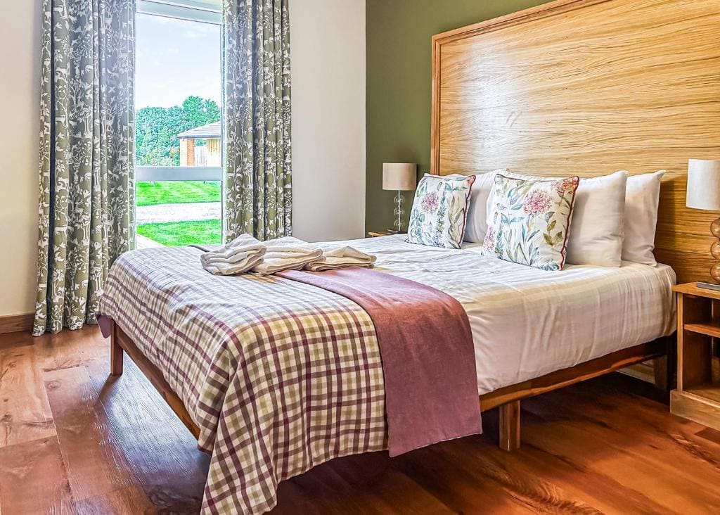 Three-Bedroom House room - Image 3
