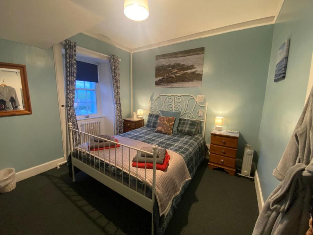 King room with Ensuite room - Image 2