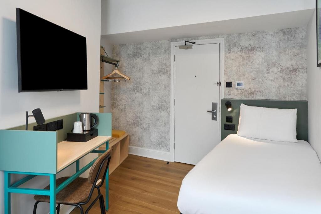 Standard King Room room - Image 3