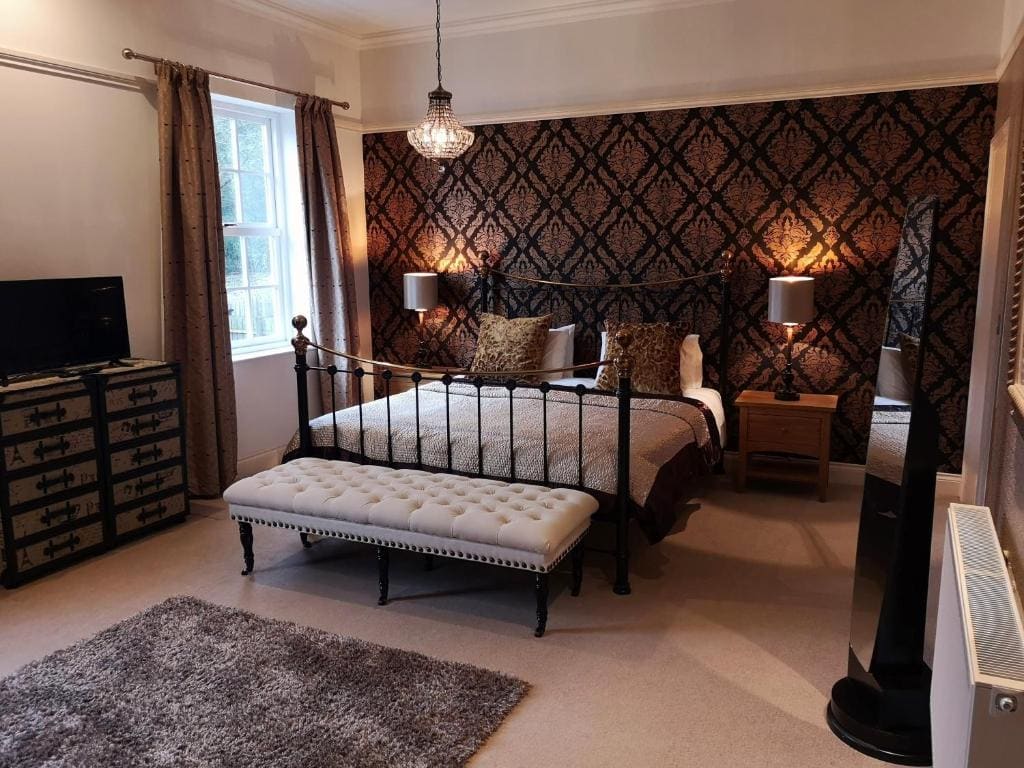 Deluxe King Room room - Image 3