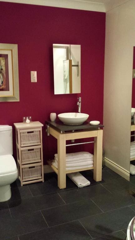 Superior Deluxe Double or Twin Room room - Image 3