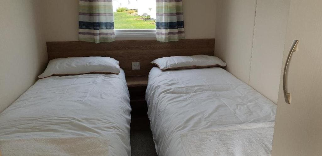 Caravan room - Image 2