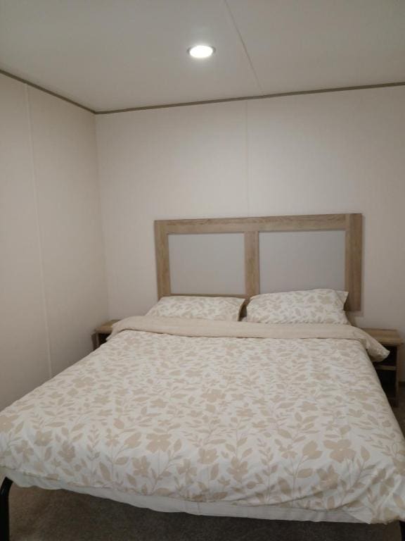 Caravan room - Image 1
