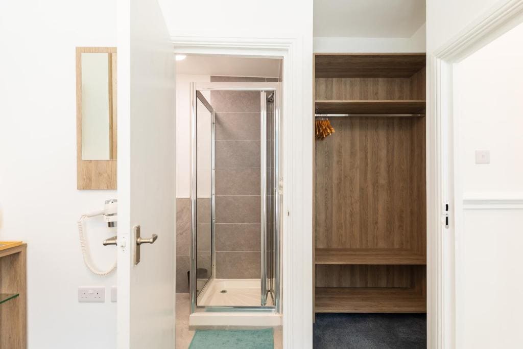 Standard Double Room room - Image 3