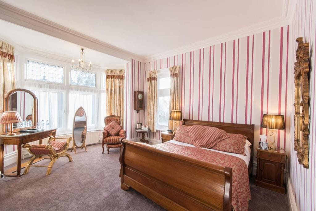 Deluxe King Room room - Image 1