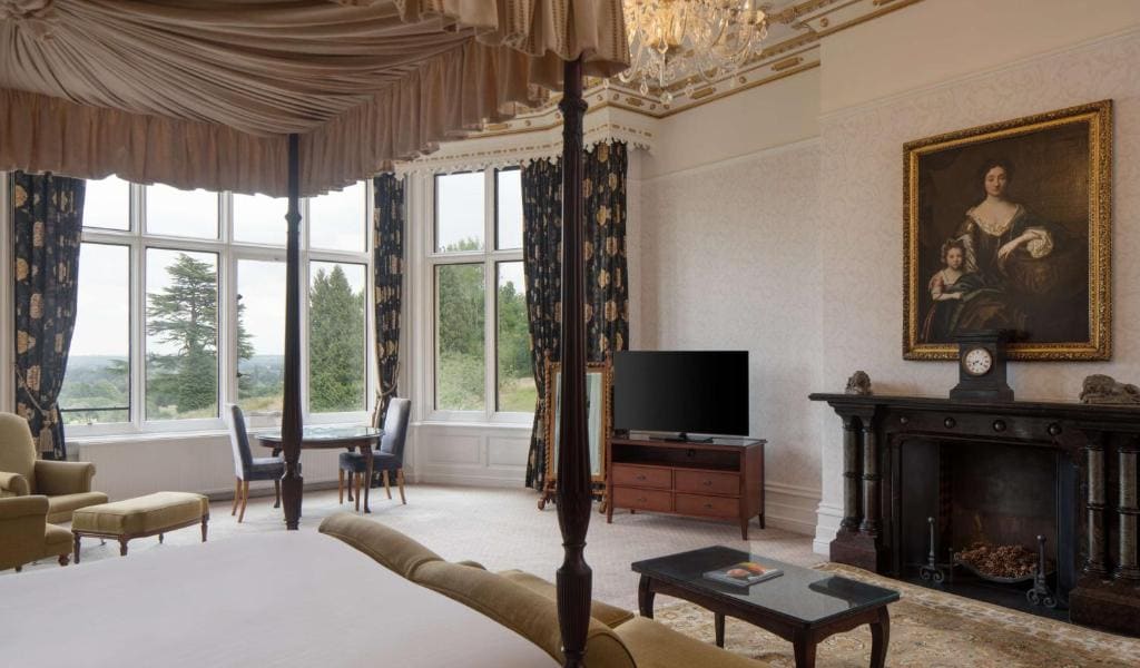 Superior King Suite with Four Poster Bed room - Image 1