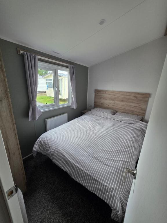 Mobile Home room - Image 3