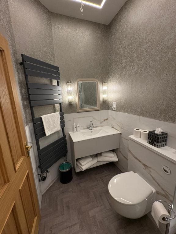 Superior King Room room - Image 1