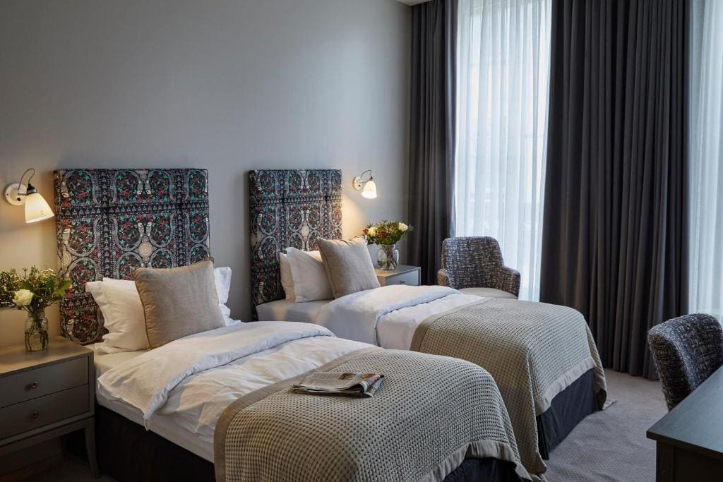 Deluxe Twin Room room - Image 1