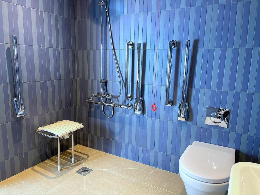 Family Room - Disability Access room - Image 3