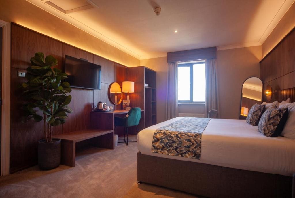 Bridal Suite room - Image 2