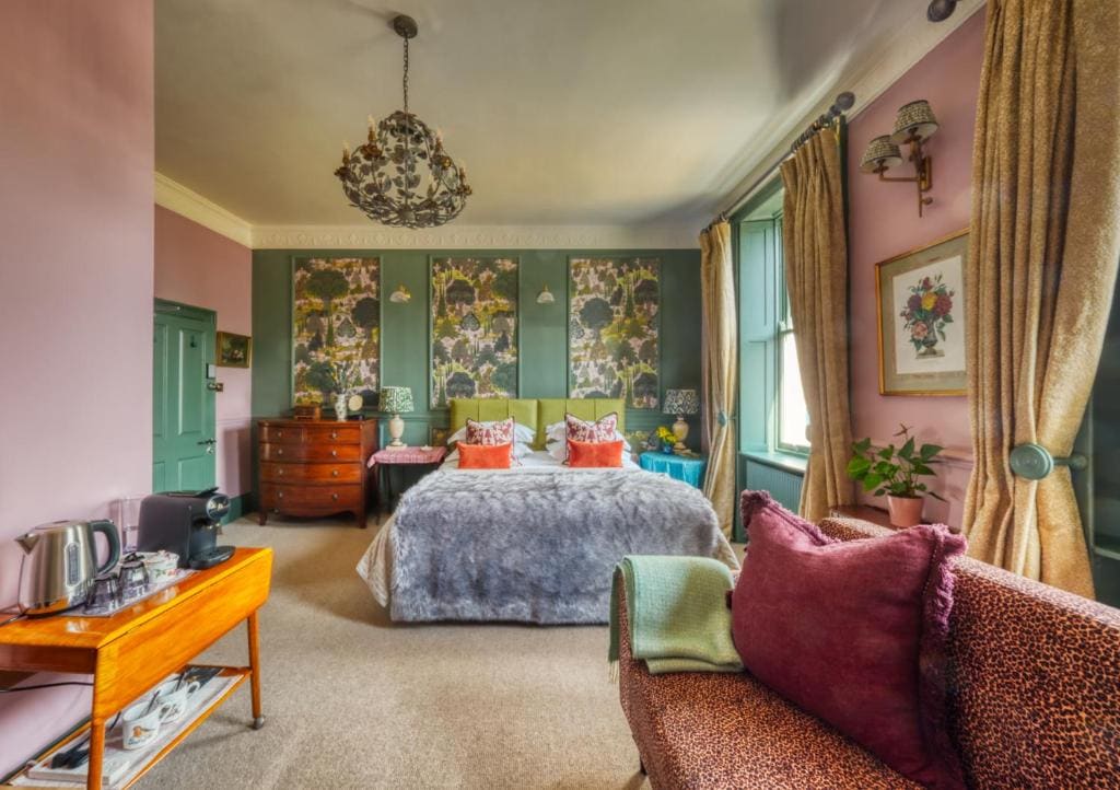 Deluxe Triple Room room - Image 2