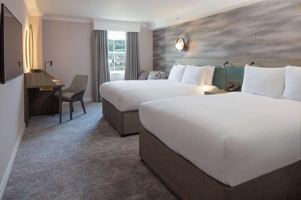 Superior Twin Room with Sofa Bed room - Image 1