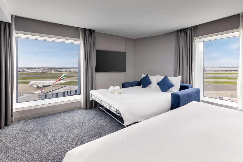 Family Guest Room with View room - Image 3
