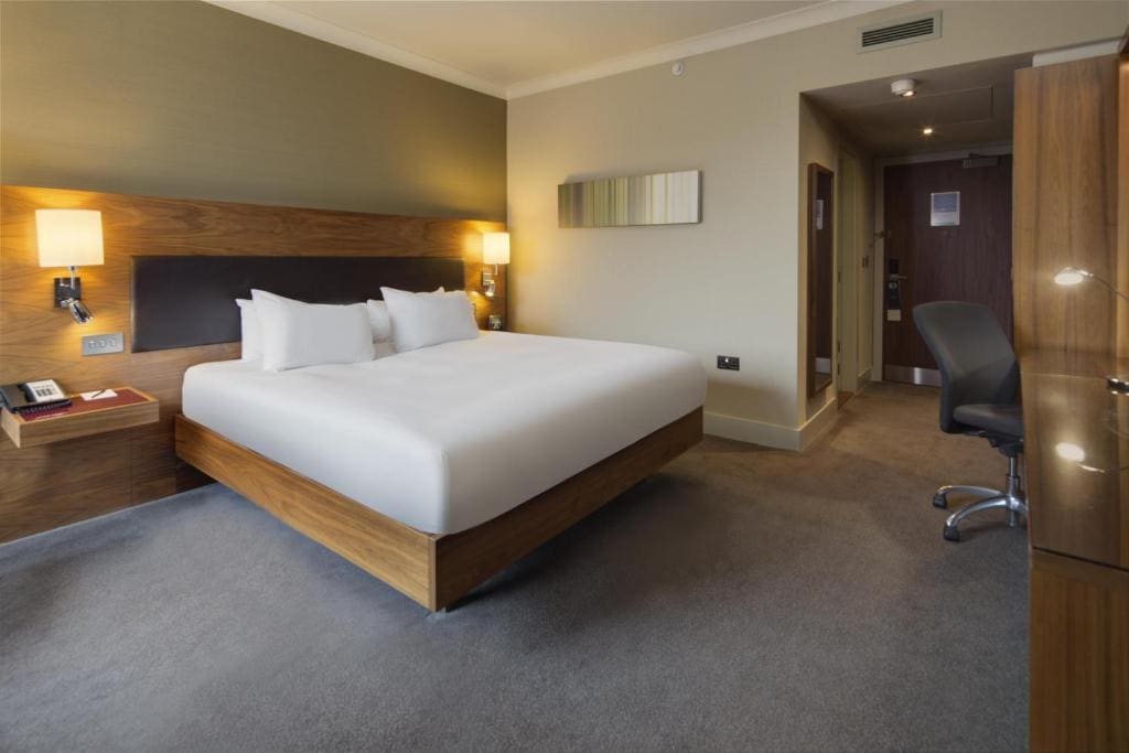 King Room - Mobility Access room - Image 2