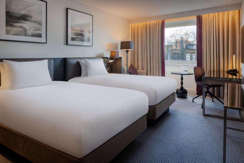 Superior Twin Room room - Image 1