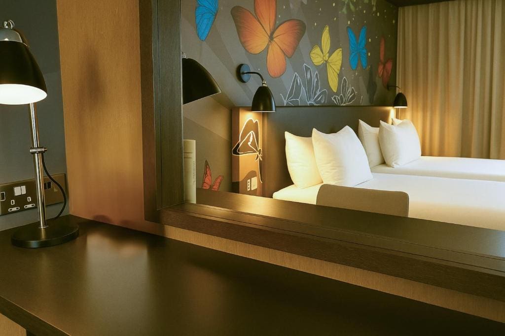 Standard Twin Room room - Image 3