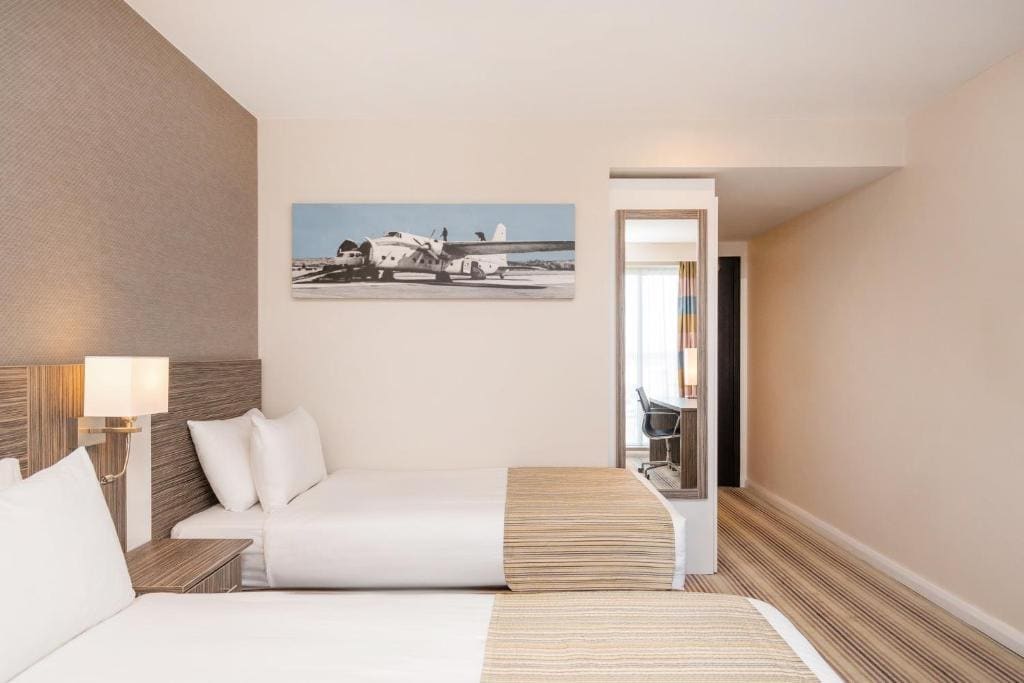 Standard Room with Two Single Beds room - Image 2