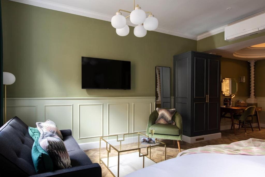 Suite room - Image 3