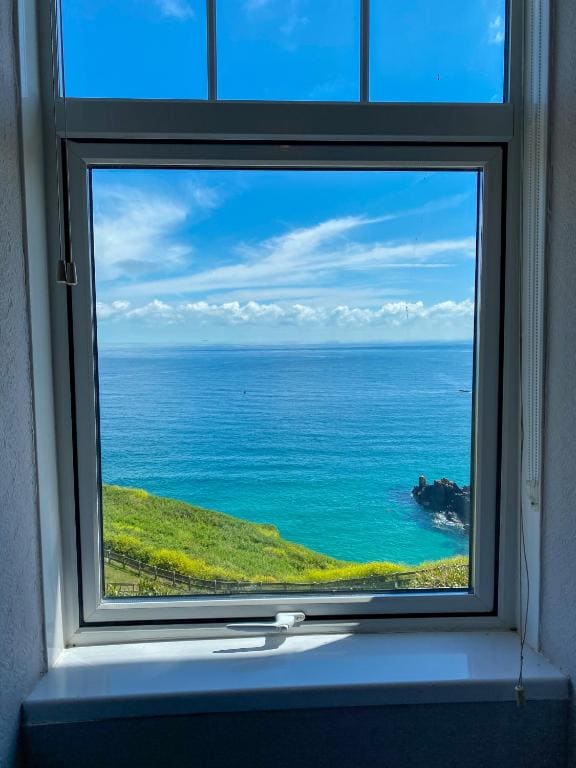 King Ocean View room - Image 1