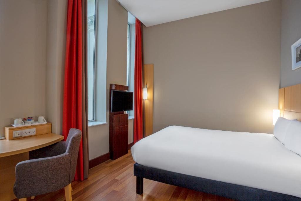 Double Room - Disability Access room - Image 3