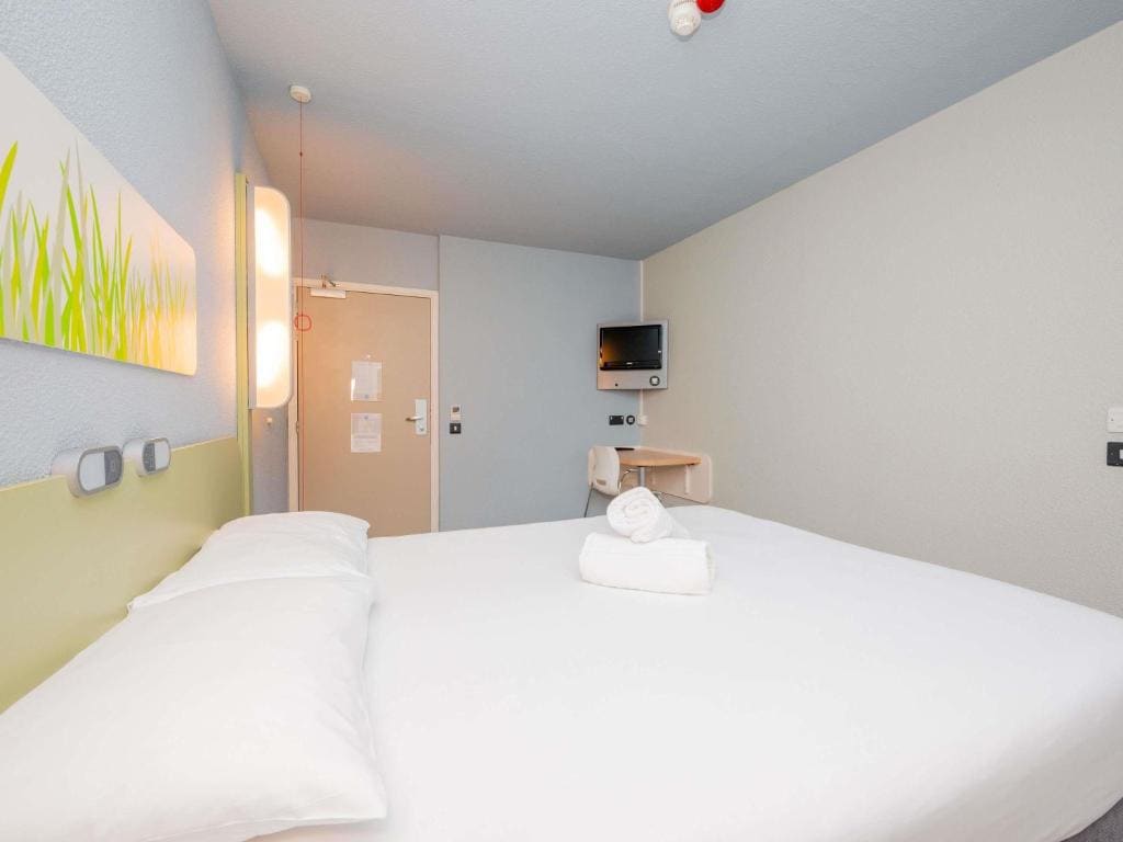 Accessible Double Room room - Image 2