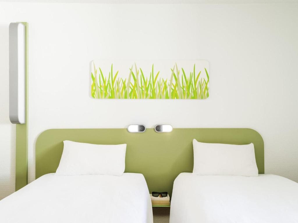 Standard Twin Room - Disability Access room - Image 1