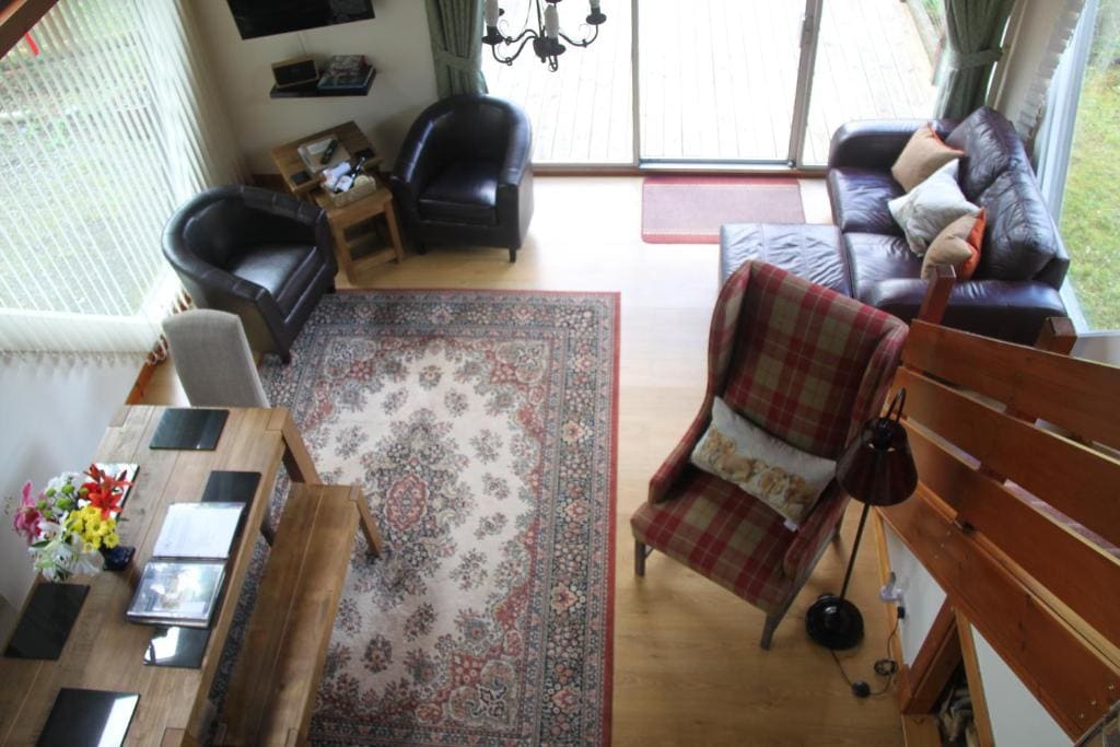 Three-Bedroom Chalet - Arkaig Lodge room - Image 3