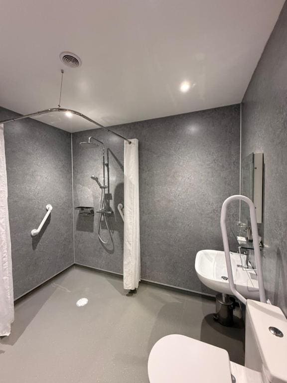 Double Room - Disability Access room - Image 2